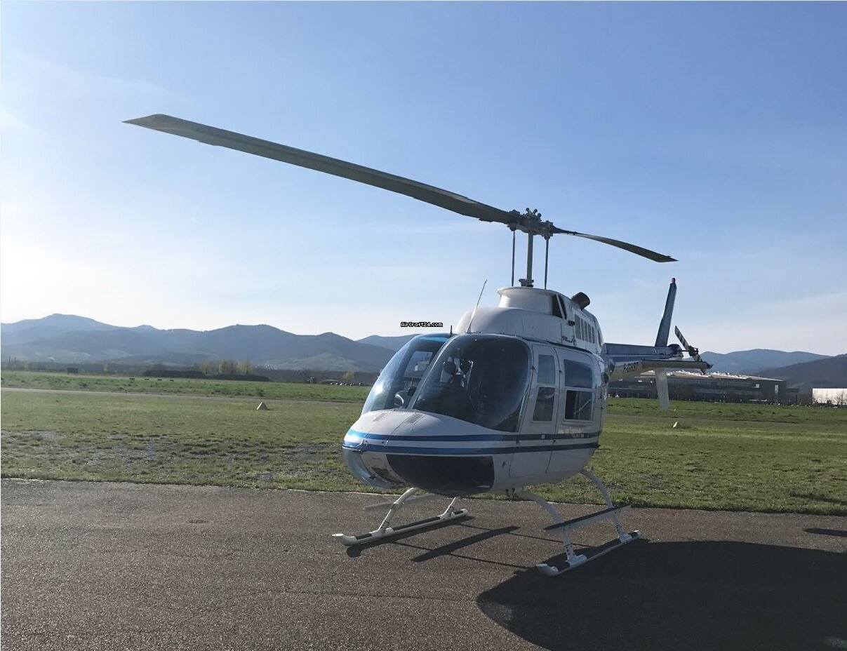 Bell 206 aircraft